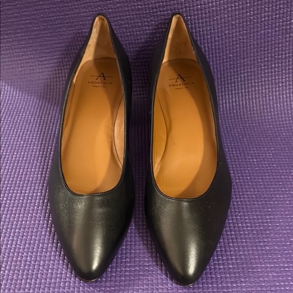 Aquatalia Black Leather Heels Classic Design - Picture 1 of 6